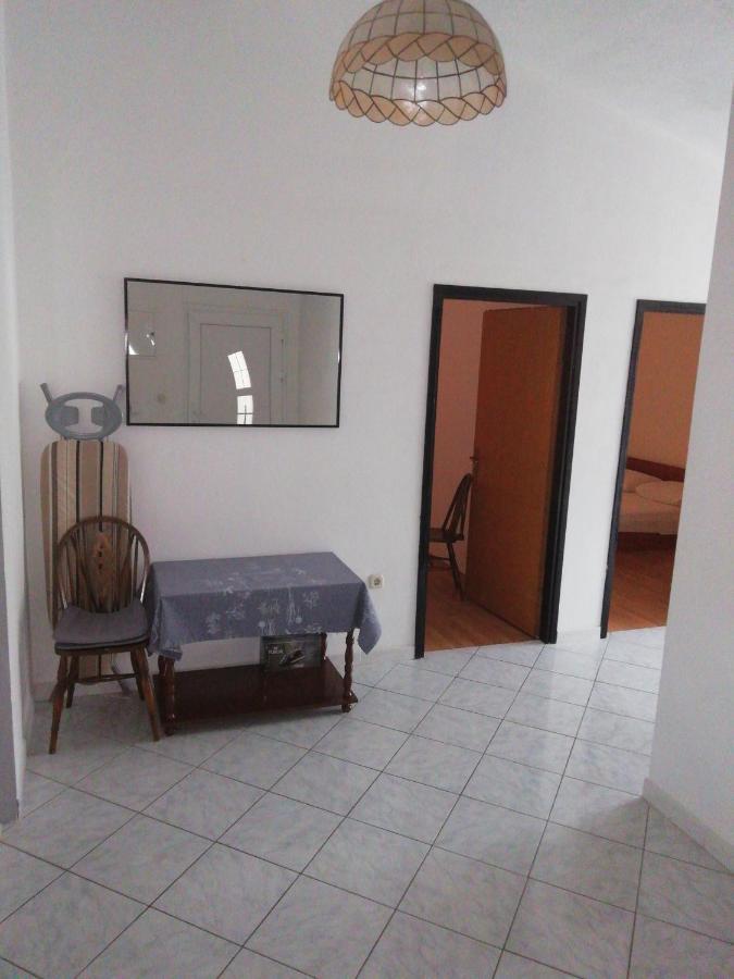 Apartment Viktoria Примоштен Екстер'єр фото