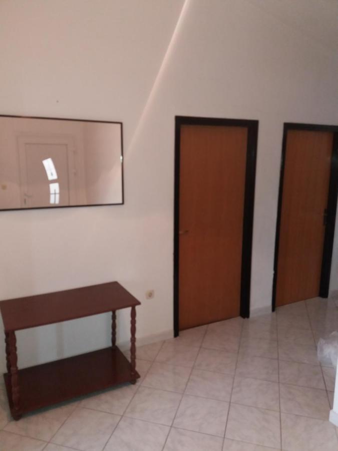 Apartment Viktoria Примоштен Екстер'єр фото